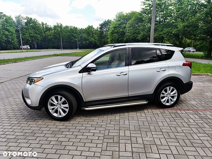 Toyota RAV4 - 4