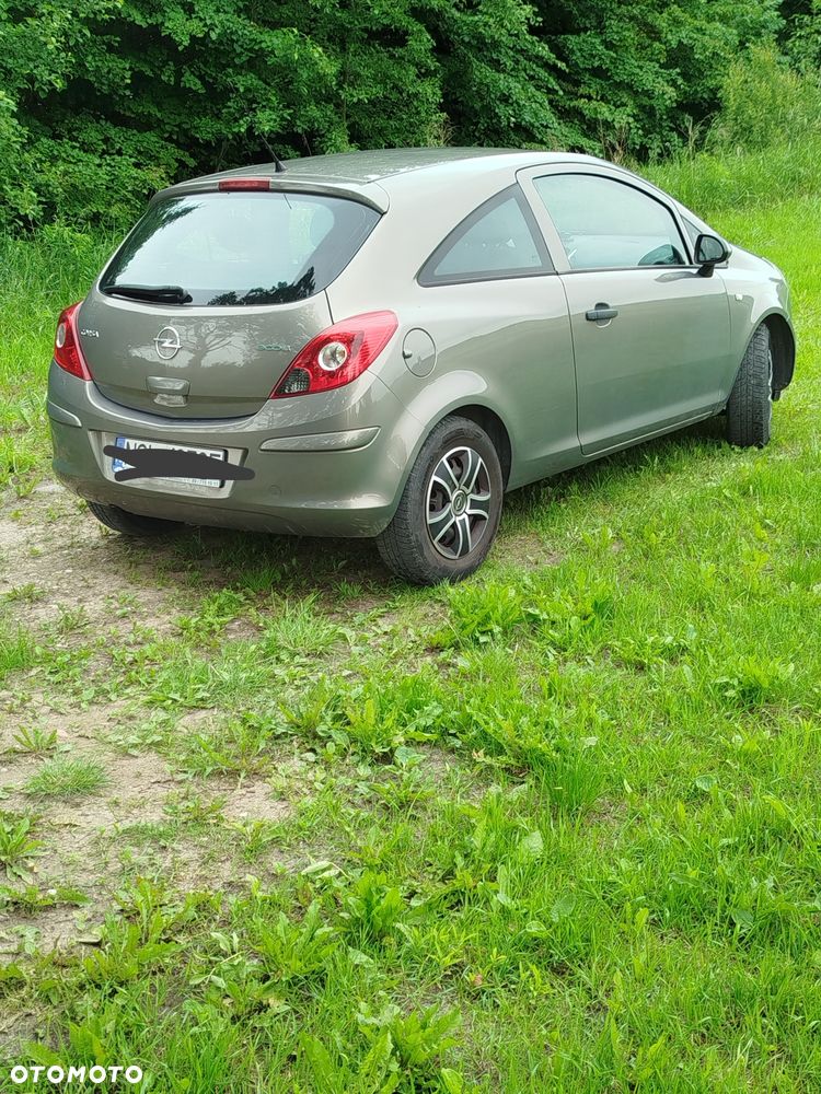 Opel Corsa - 2