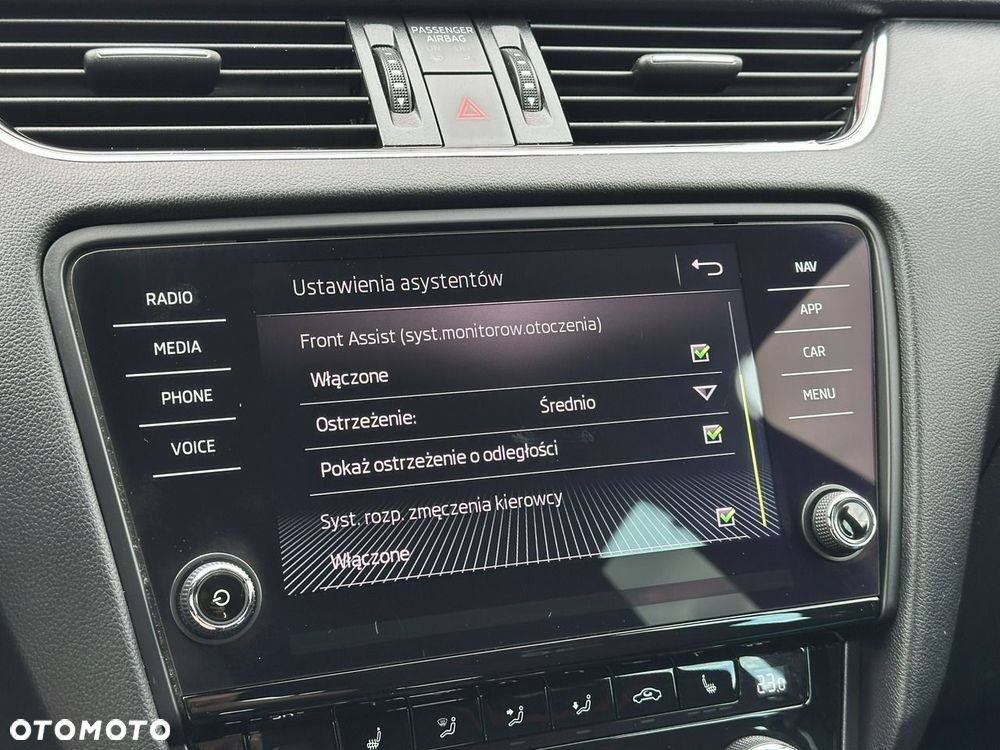 Skoda Octavia 2.0 TDI RS Challenge DSG - 29