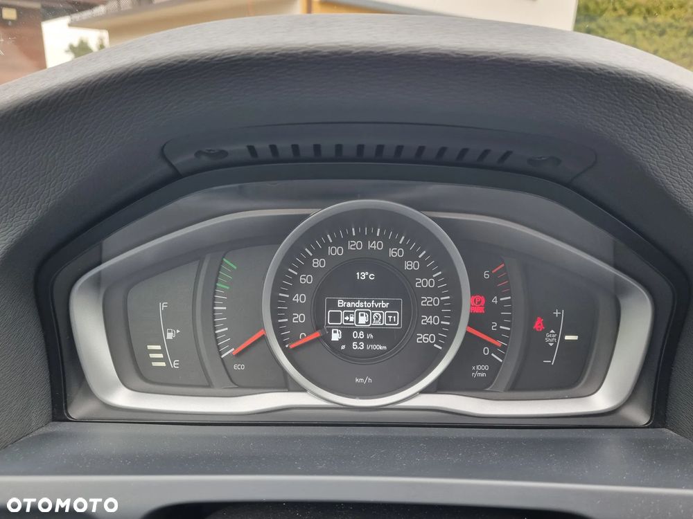 Volvo V60 DRIVe Kinetic - 16