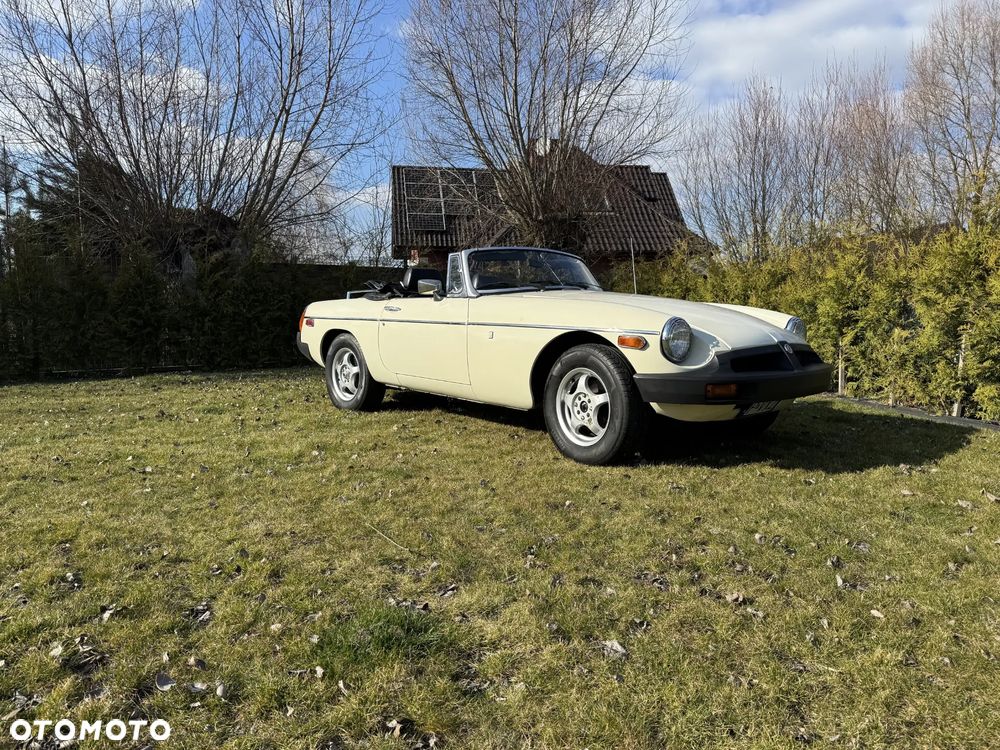 MG MGB - 11