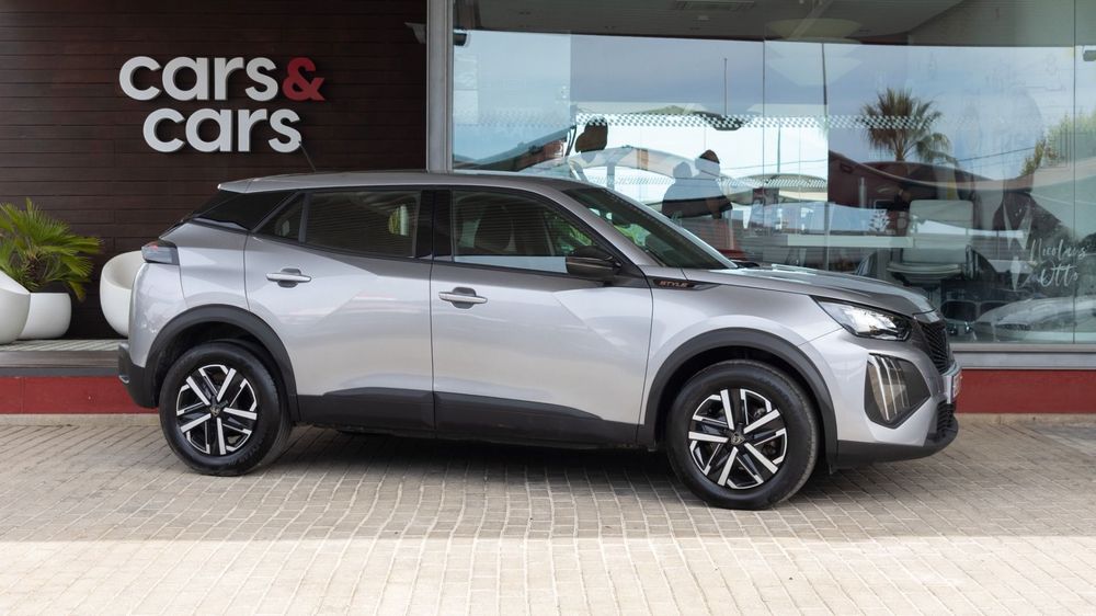 Peugeot 2008 1.2 Hybrid Style e-DCS6