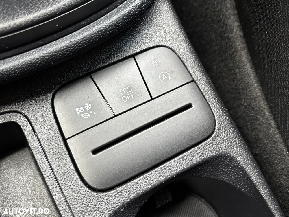 Ford Fiesta 1.1 Trend Connected - 28