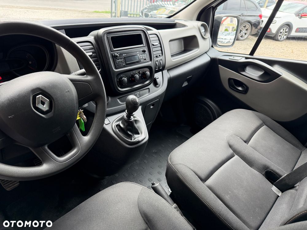 Renault Trafic - 17