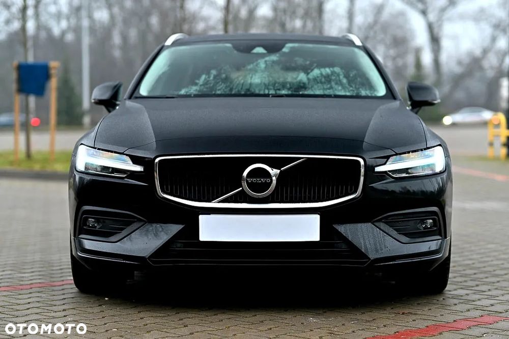 Volvo V60 D3 Momentum Pro - 4