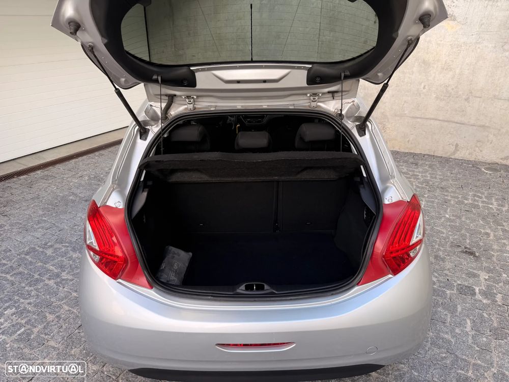 Peugeot 208 1.2 VTi Active - 28