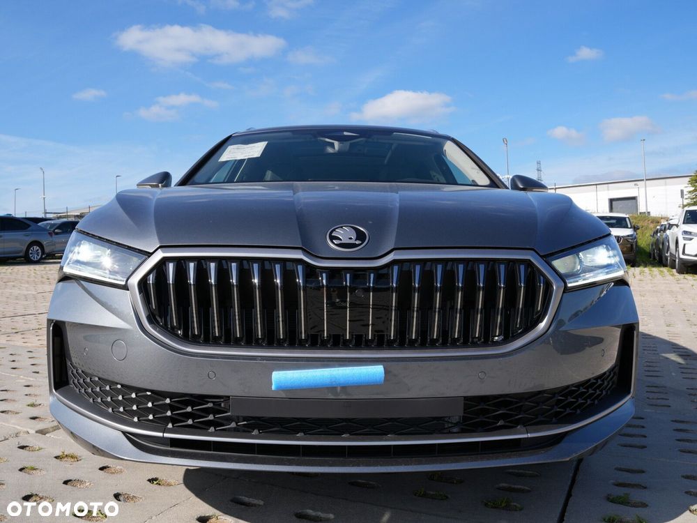 Skoda Superb 2.0 TDI SCR 4x4 L&K DSG - 8