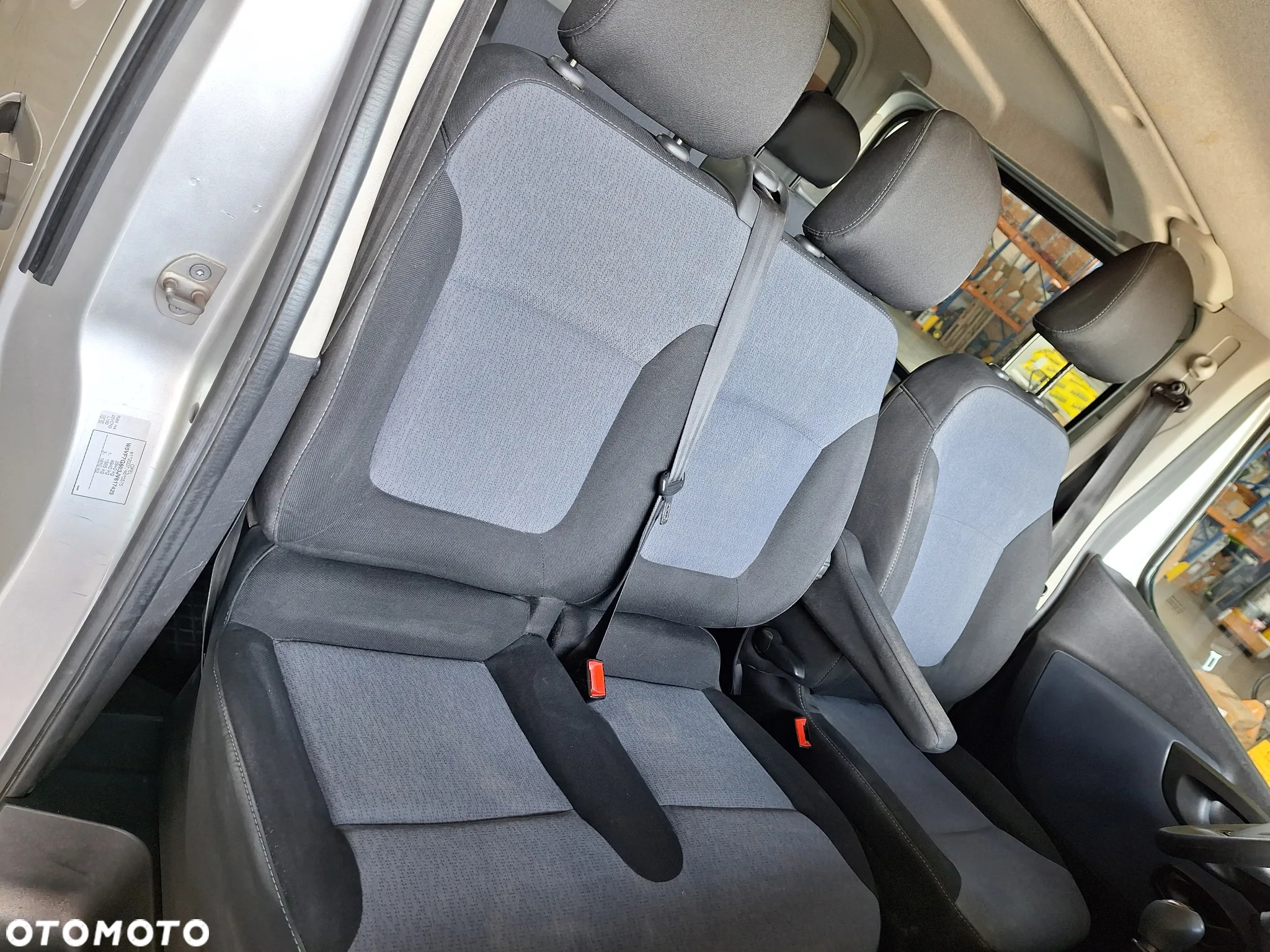 Opel Vivaro L2H1 2,9t Edition - 12