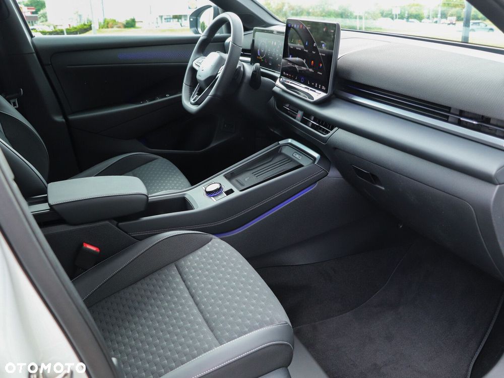 Volkswagen T-Roc - 22
