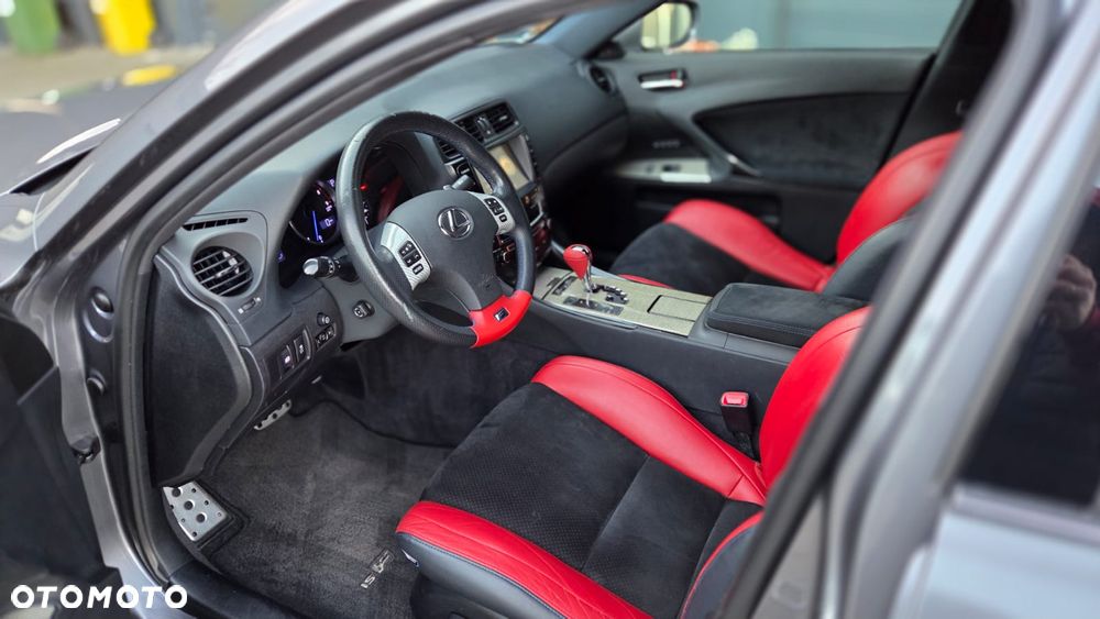 Lexus IS - 21