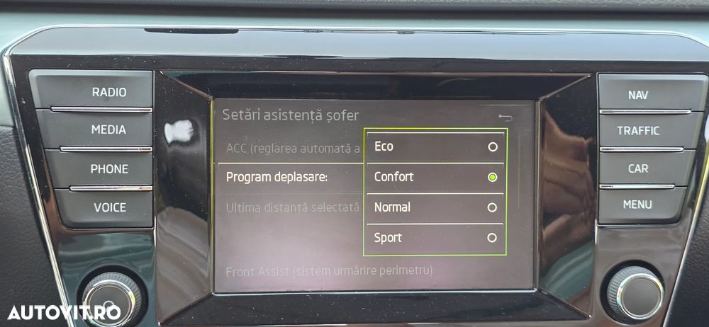 Skoda Superb 2.0 TDI Ambition - 33