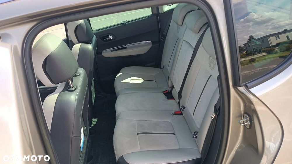 Peugeot 3008 e-HDi 115 ETG6 Stop&Start Allure - 6