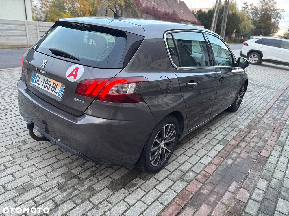 Peugeot 308 - 3