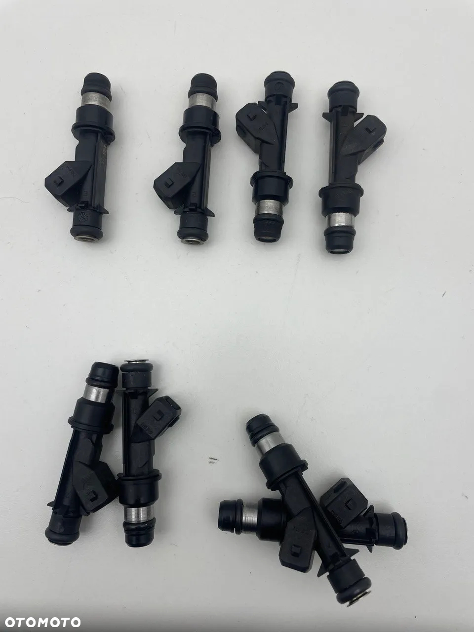 ORYGINALNY WTRYSKIWACZ 1.4i - 1.6 i 16V ASTRA G, H, VECTRA B, C, MERIVA A, ZAFIRA B - 6