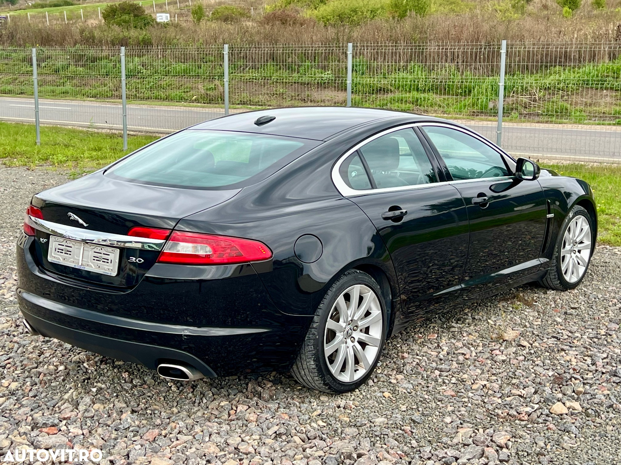 Jaguar XF 3.0 V6 Diesel Portfolio - 3