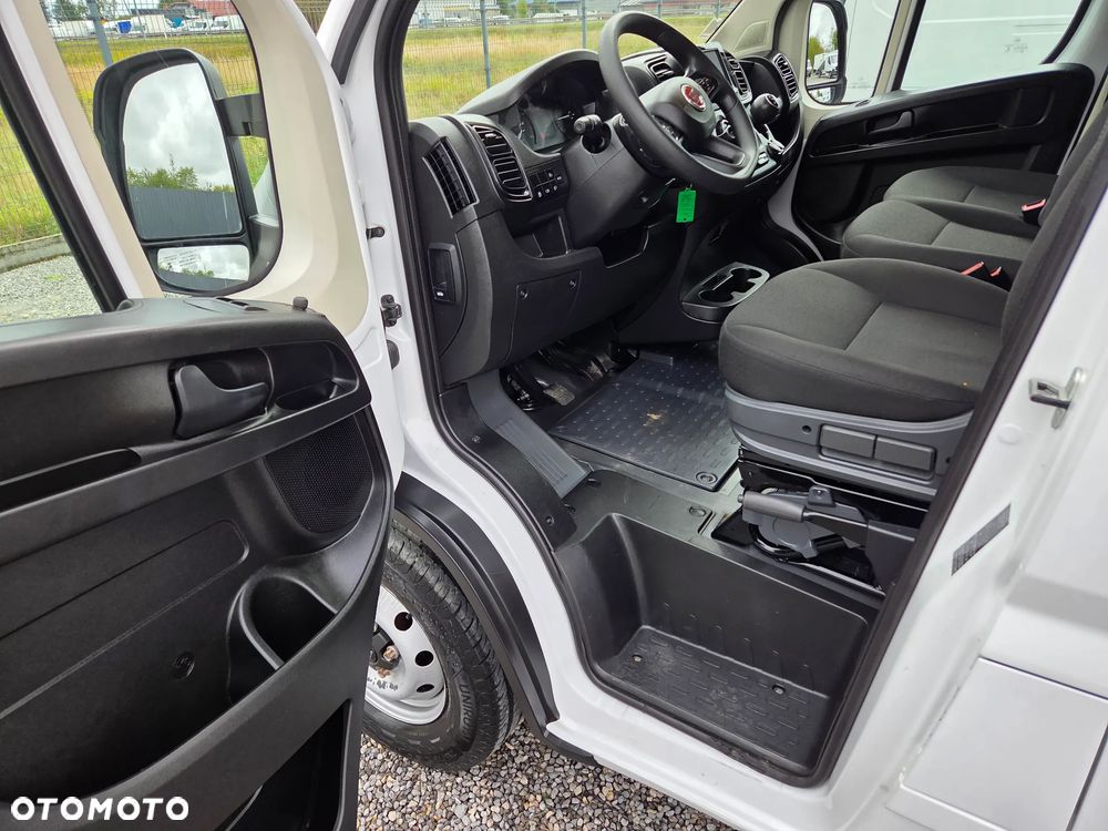 Fiat Ducato 2.2 160KM/ Kontener dł: 4.30 / Winda DHOLLANDIA 750Kg / Klima / - 16