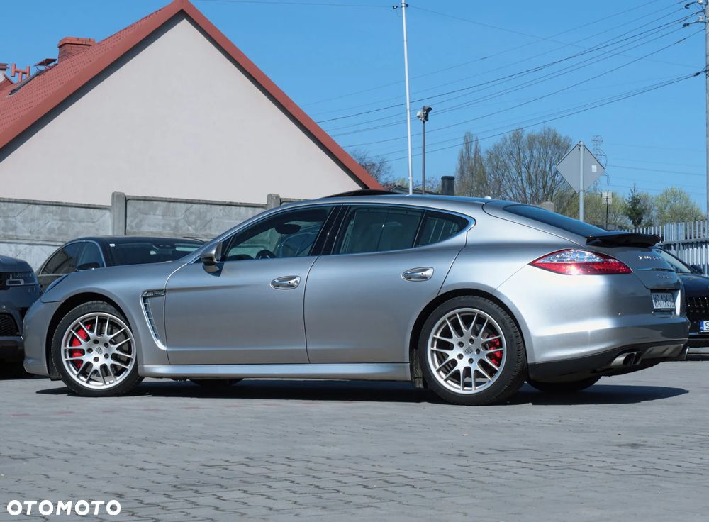 Porsche Panamera Turbo S PDK - 6