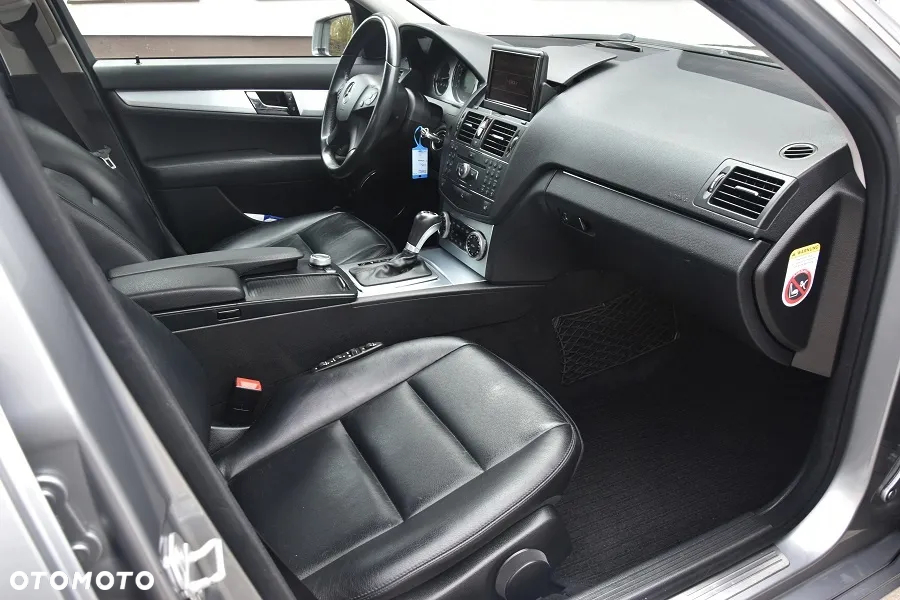 Mercedes-Benz Klasa C 200 T Kompressor Automatik Avantgarde - 16