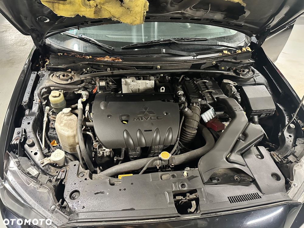 Mitsubishi Lancer 1.8 Intense - 16