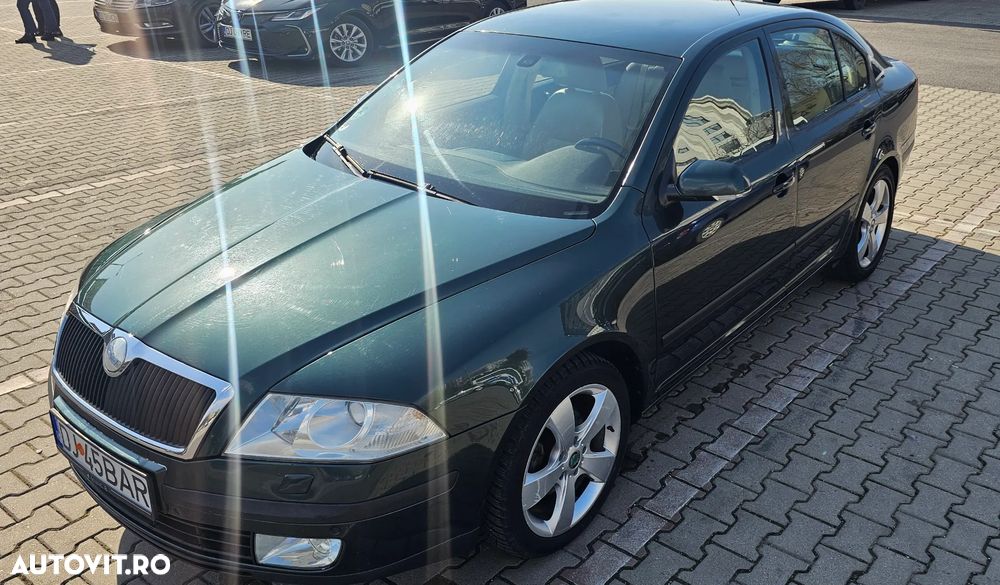 Skoda Octavia 2.0 TDI Elegance Automatic - 2