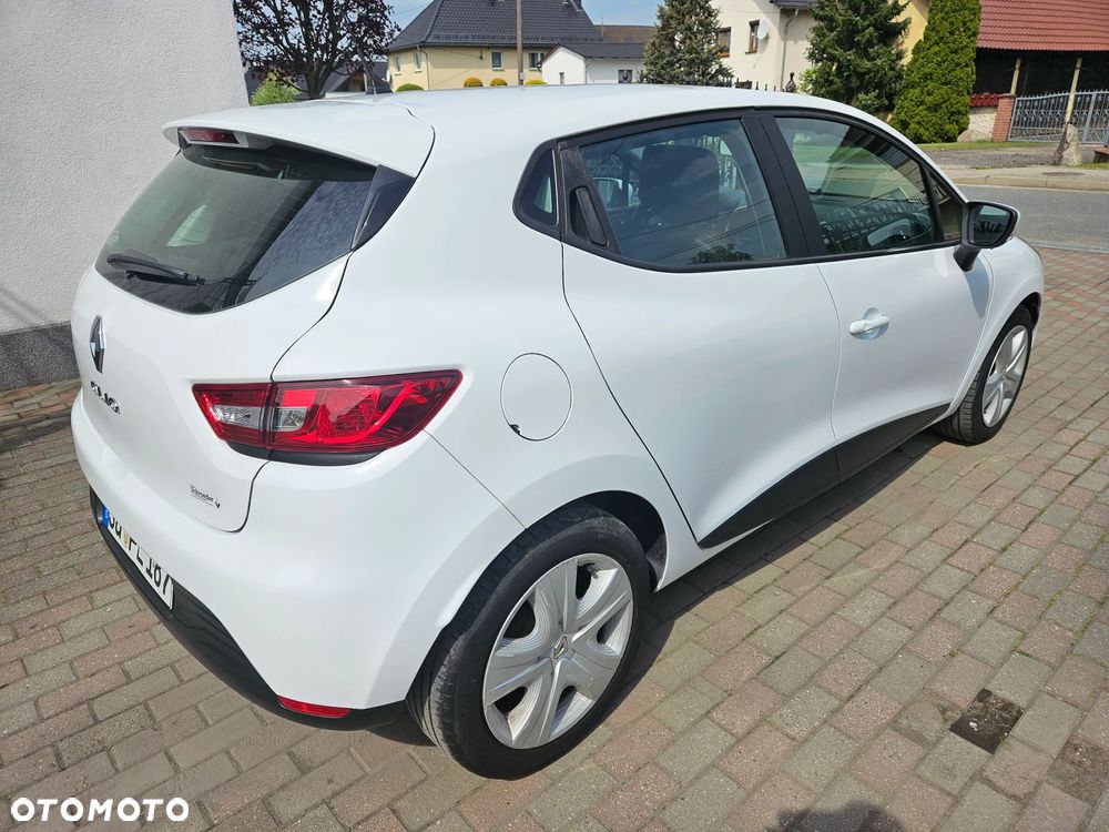 Renault Clio 1.2 16V Expression - 4