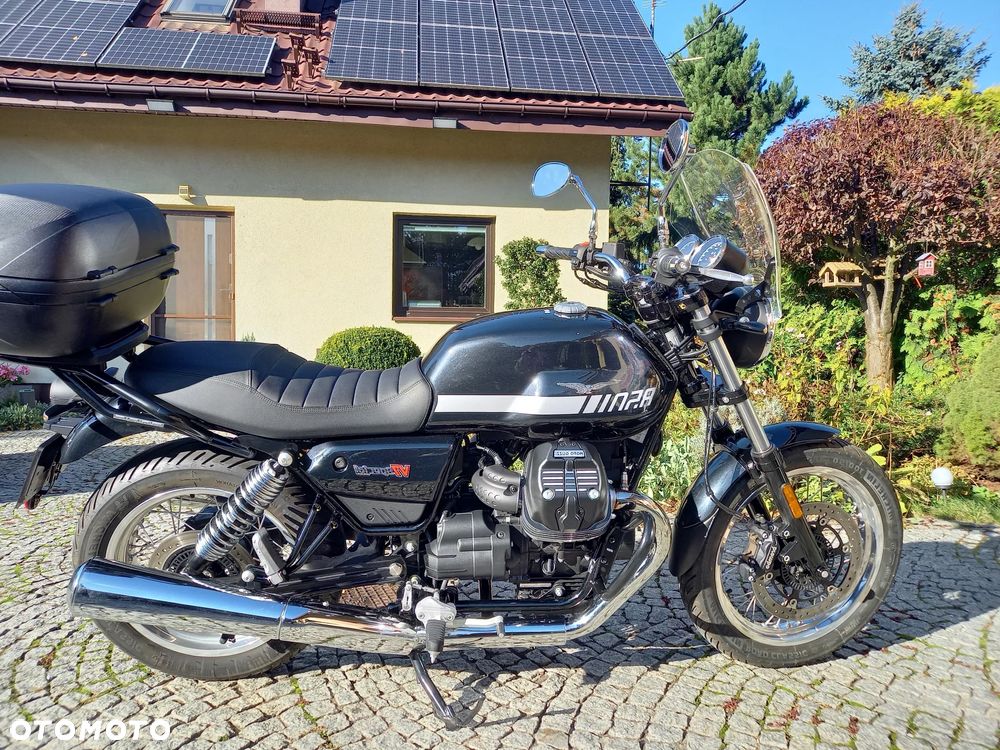Moto Guzzi V7