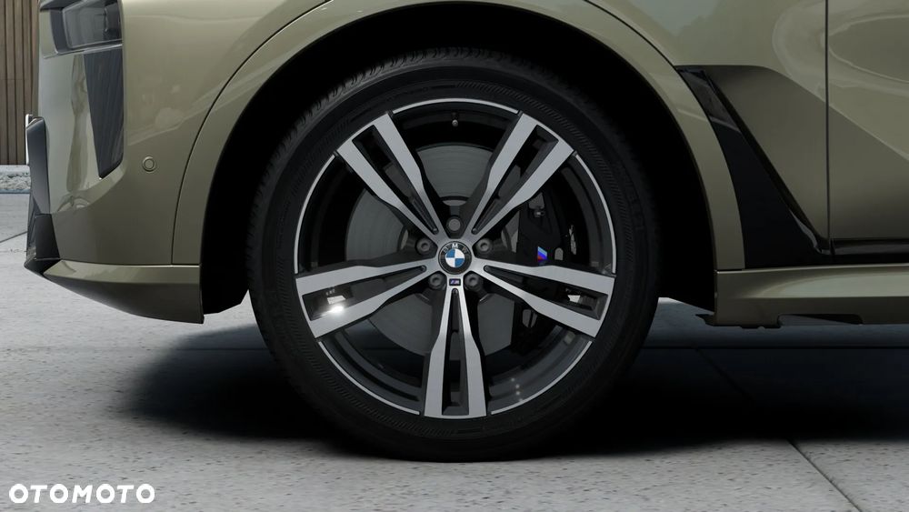 BMW X7 - 7