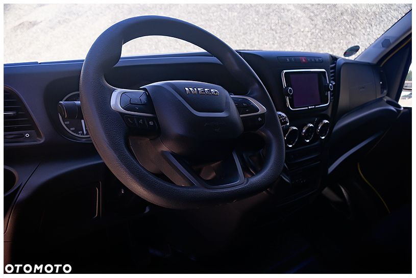 Iveco 35S18 - 22