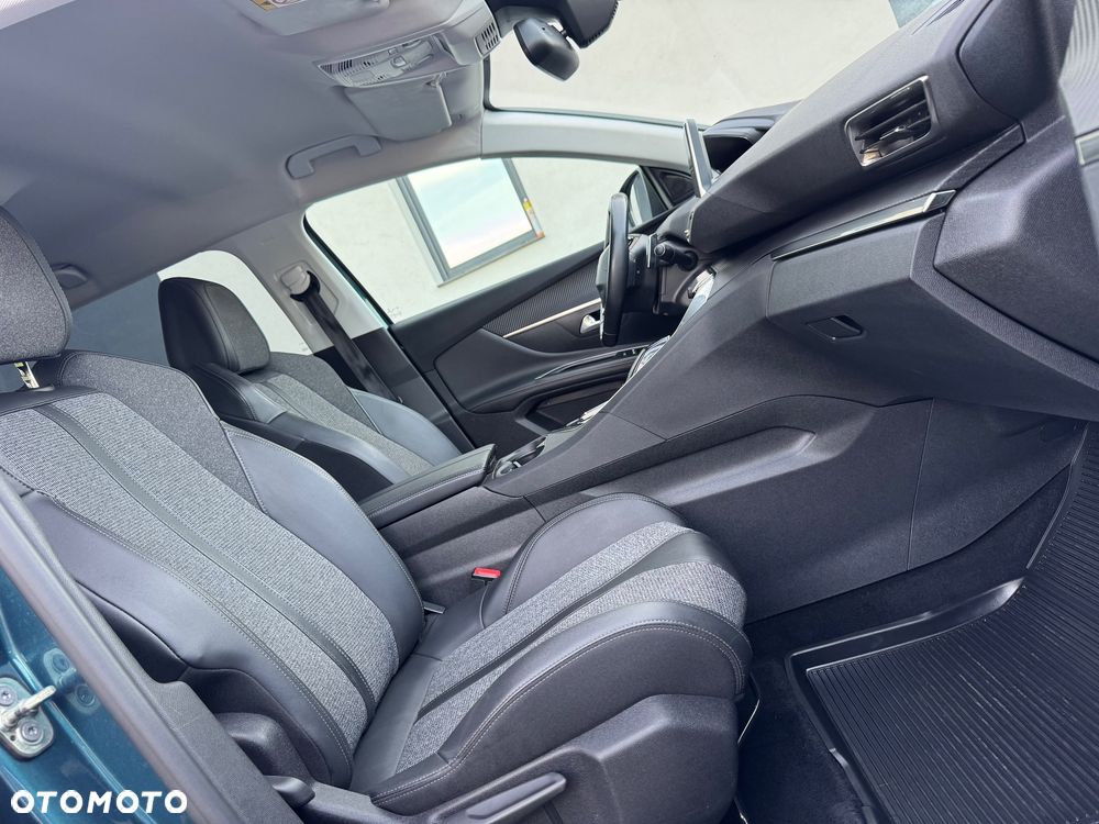 Peugeot 5008 BlueHDi 130 EAT8 Allure - 22