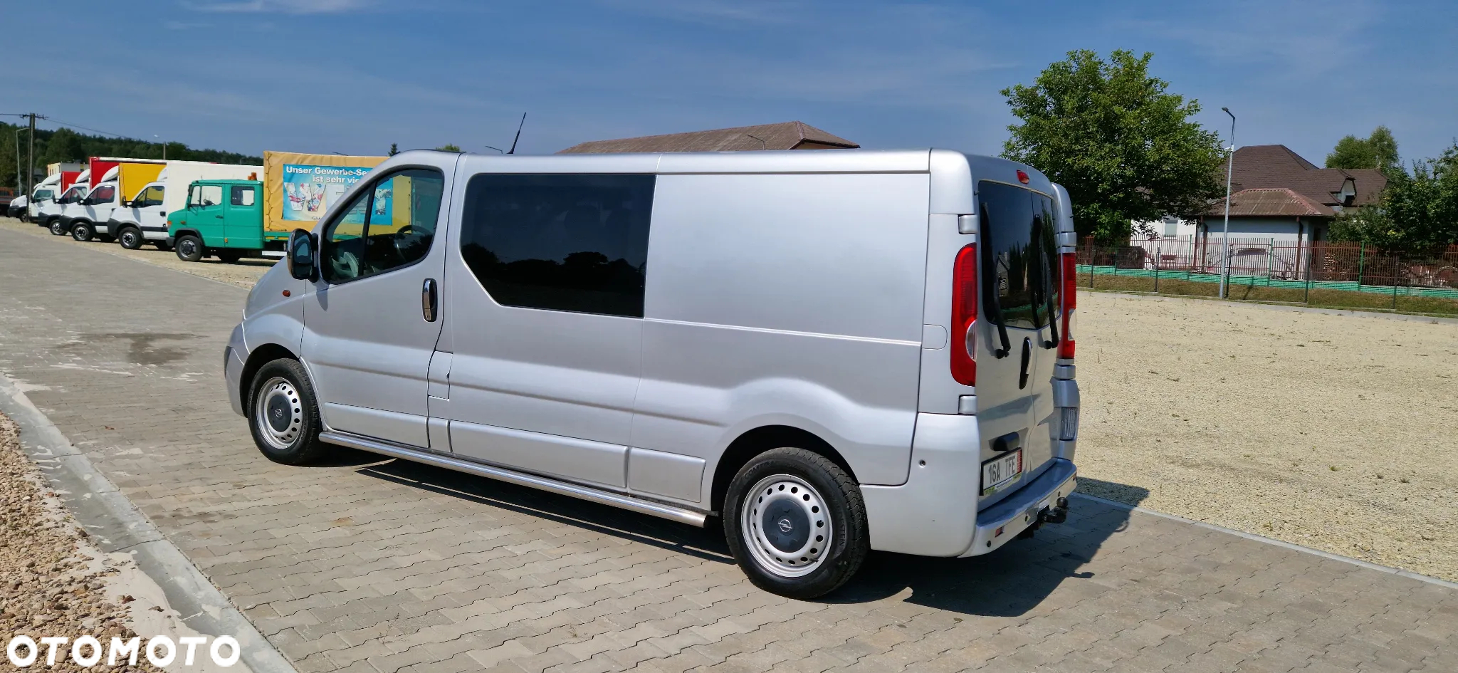 Opel Vivaro 2.0cdti 115 km klima  dubel Long brygadówka 6  miejsc stan bdb Bezwypadkowy - 7