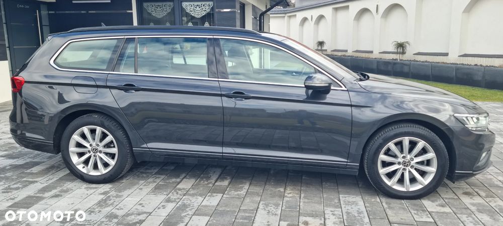 Volkswagen Passat - 17