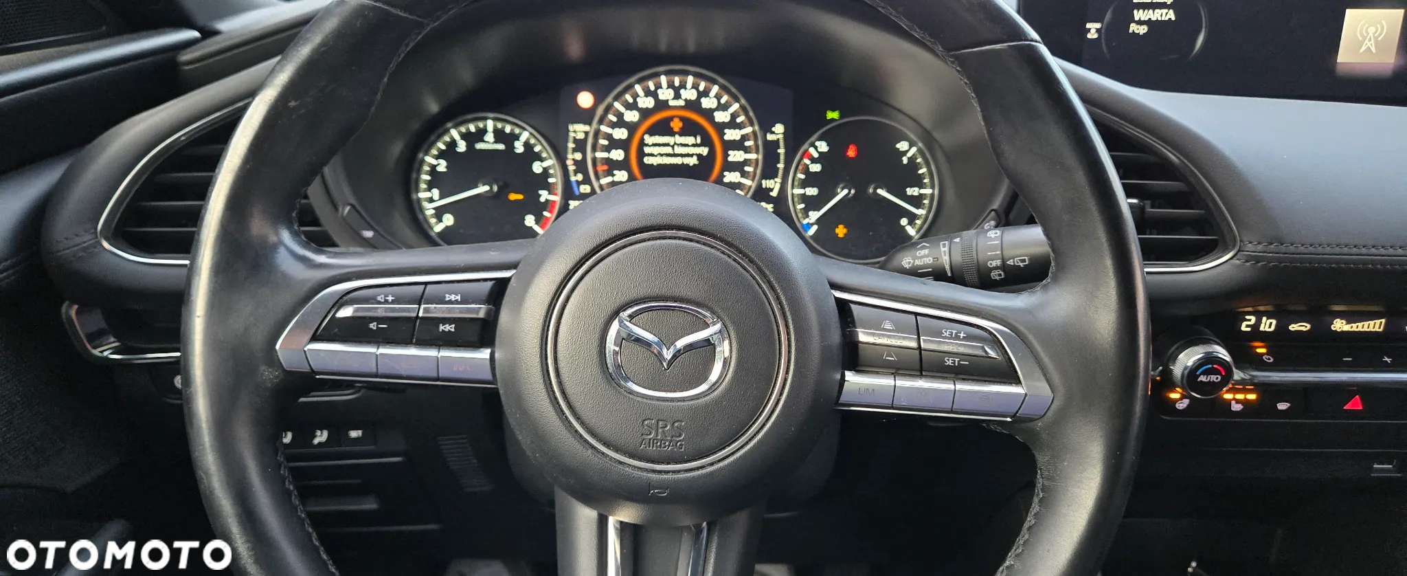 Mazda 3 2.0 mHEV Hikari - 28
