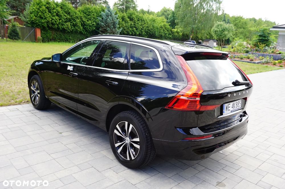 Volvo XC 60 B5 B AWD Momentum Pro - 10