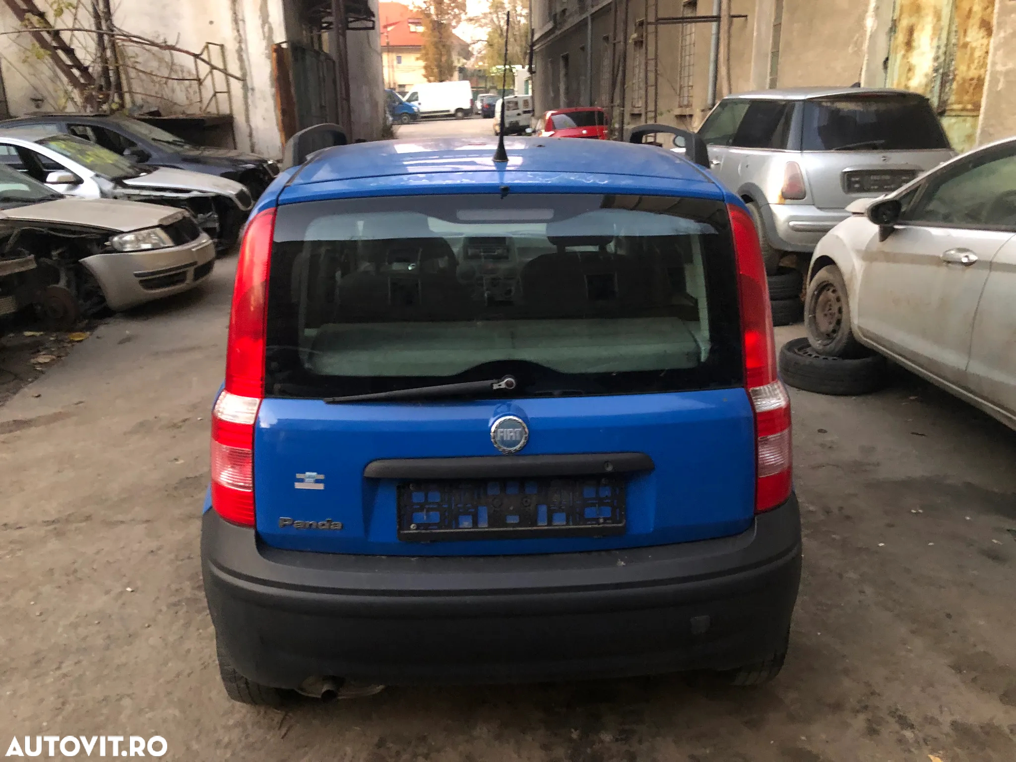 Dezmembrez Fiat Panda albastru benzina 2007 - 8