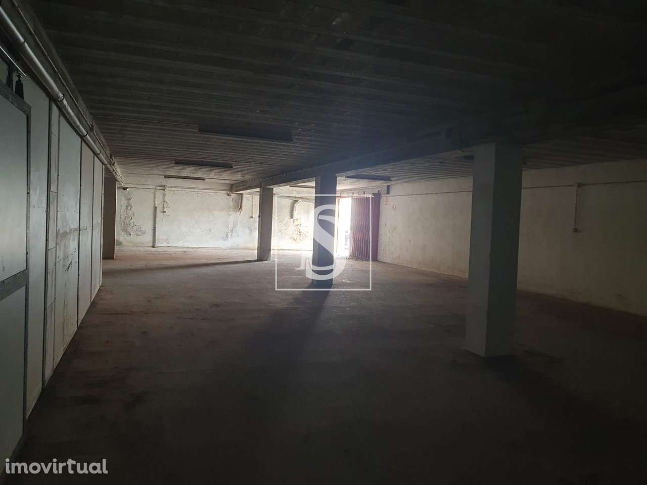 Armazém no Juncal - Grande imagem: 3/11