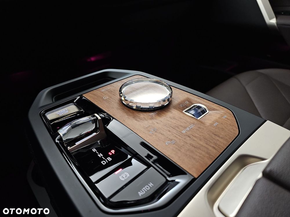 BMW iX xDrive40 76.6kWh - 34