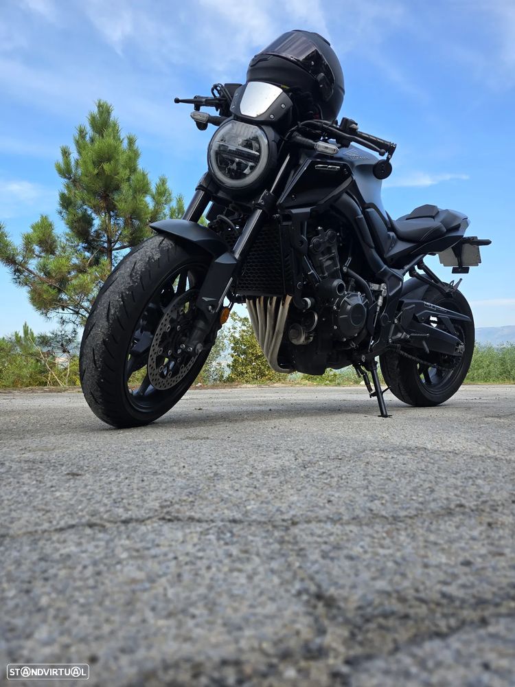 Honda CB Black Edition - 1