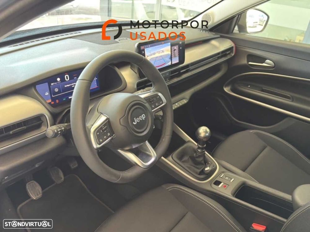 Jeep Avenger 1.2 GSE T3 Summit - 12