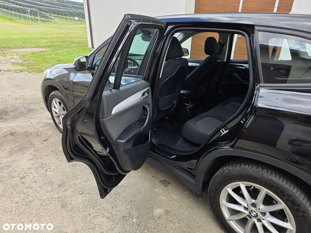 BMW X1 sDrive18i - 10