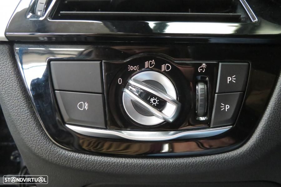 BMW 520 d Pack Desportivo M Auto - 26