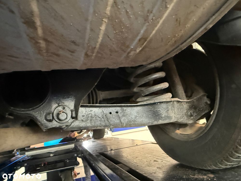 Suzuki Grand Vitara - 18