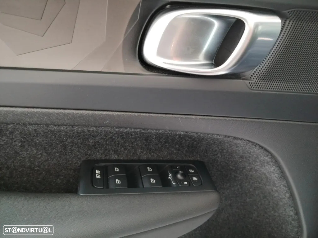 Volvo C40 Recharge Plus - 4