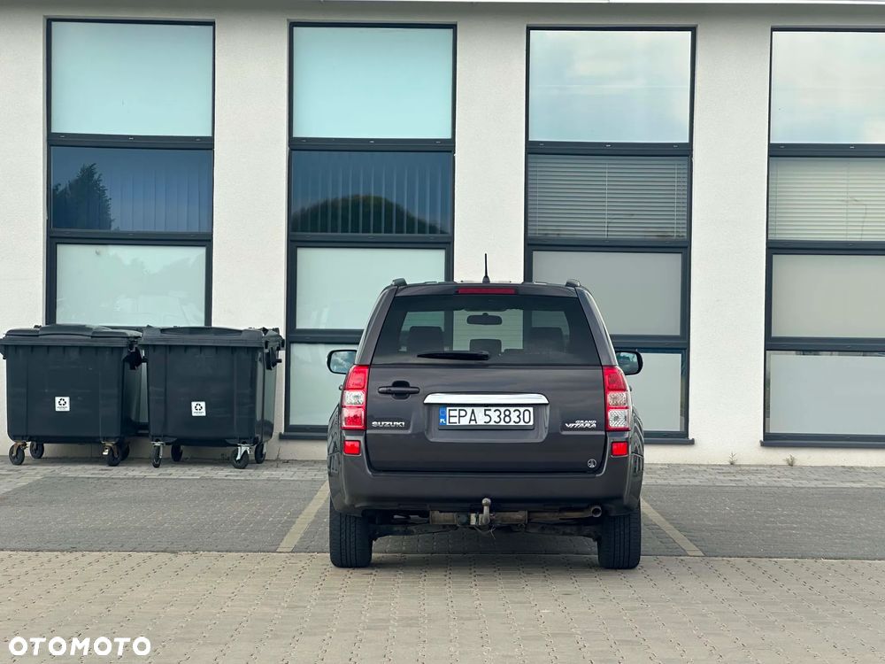 Suzuki Grand Vitara 1.9 DDiS Comfort - 10