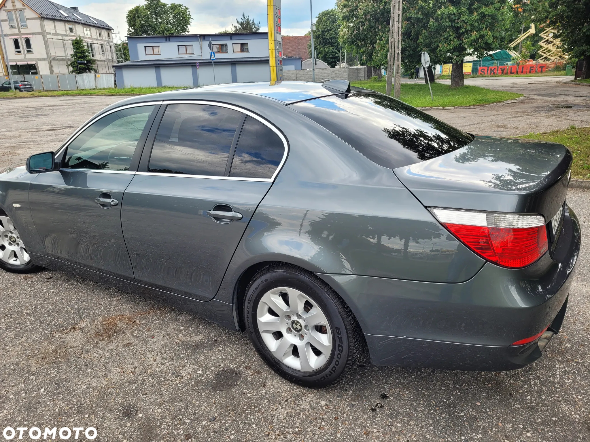 BMW Seria 5 523i - 4