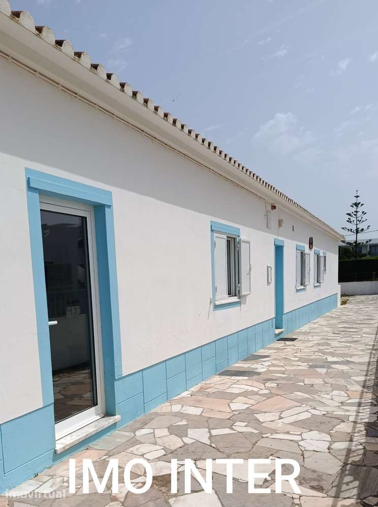 Moradia T9 Isolada com Jardim em Sagres - Grande imagem: 2/34