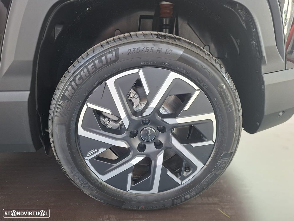 Jeep Compass - 27