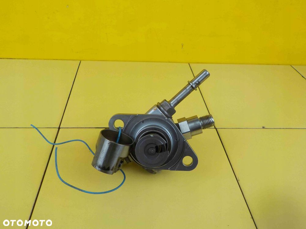 CORSA E 1.0 TURBO 17r 116KM B10XFT pompa wtryskowa 12635709 295100-0361 - 4