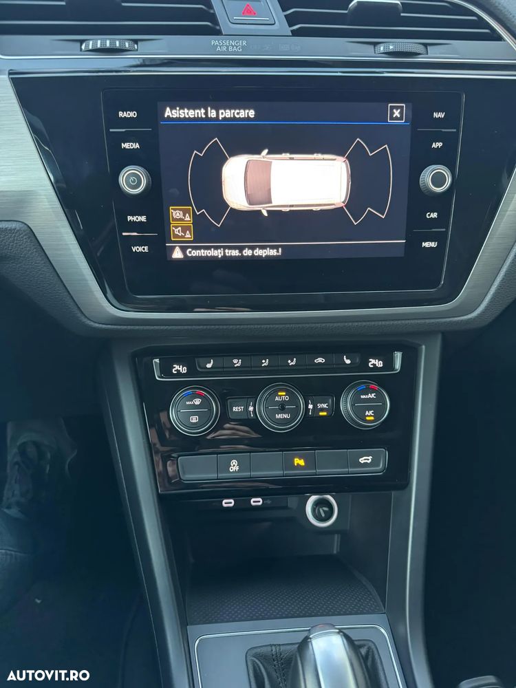 Volkswagen Touran 1.5 TSI DSG Comfortline - 16