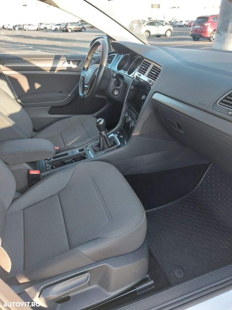 Volkswagen Golf 1.0 TSI Comfortline - 9