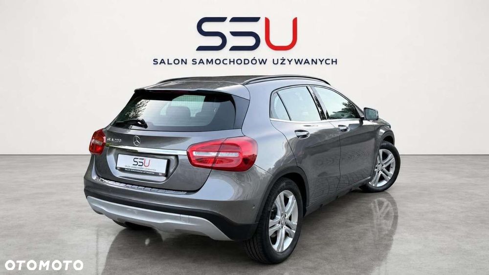 Mercedes-Benz GLA 200 Style - 5